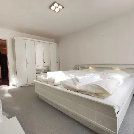 Apartment Perla By Interhome